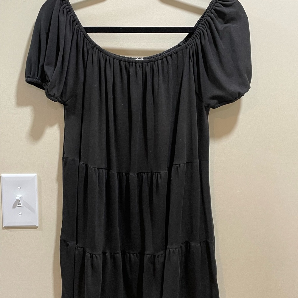Elegant Black Puff Sleeve